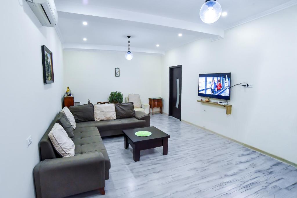 City Hotel Kutaisi room 1