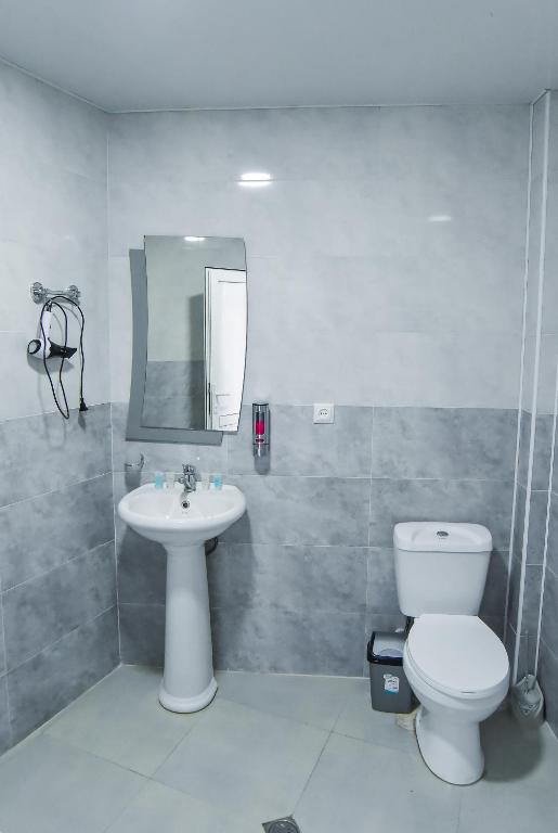 City Hotel Kutaisi room 4