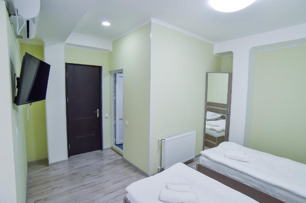 City Hotel Kutaisi room 5
